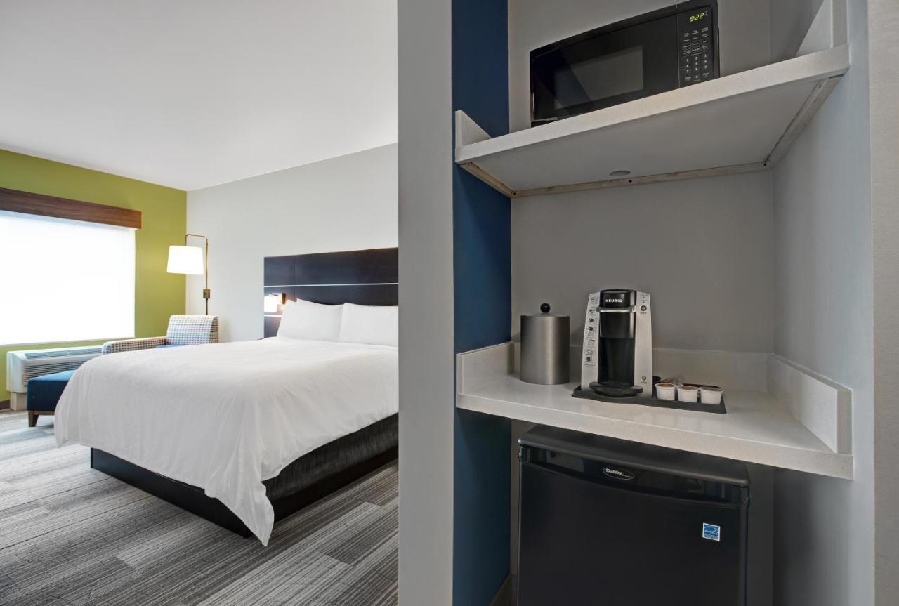 Holiday Inn Express - Milwaukee Downtown By Ihg Екстериор снимка